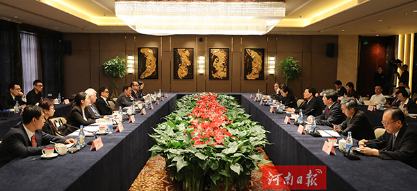 谢伏瞻陈润儿与加利福尼亚大学洛杉矶分校校长会谈
