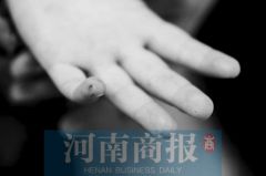 1岁“小糖人”手脚布满针眼 家长希望把儿童糖尿病纳入医保