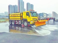 郑州市市政工程管理处开展冬季除雪保畅联动演练