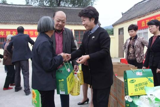【基层党代表履职】张春兰：用网站传播党的好声音