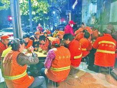 郑州爱心粥屋从一家到七家 折射城市慈善文化传播