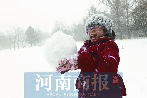 郑州中小学和幼儿园停课 今天这雪仗打得理直气壮