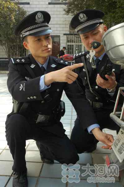 【身边的感动】彭天龙：迎着毒贩枪口冲上去的拼命三郎