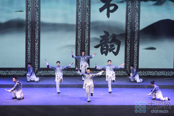 刘国梁带国乒冠军团回河南 “科龙大战”再上演