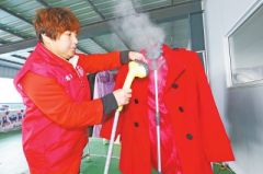 郑州“衣暖人心”慈善项目启动1年 受捐衣物近530吨