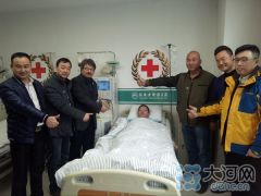 郑州市民为白血病患者捐“生命种子” 一人捐献全家荣耀