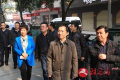 戚存杰深入市区通讯行业督导创文工作