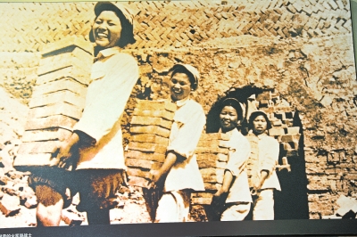 6万中原儿女进疆屯垦戍边60年 天山南北荒漠变良田