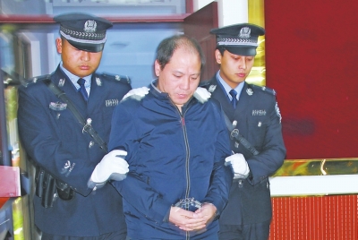孟州男子十几年不还债又打伤法官 被判1年刑