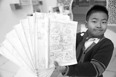 10岁萌娃手绘漫画圈不少“粉儿” 热门游戏成灵感