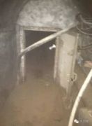 【突发】40多个小时紧急救援还没结束，郑州又现塌陷！电线杆下沉2米……