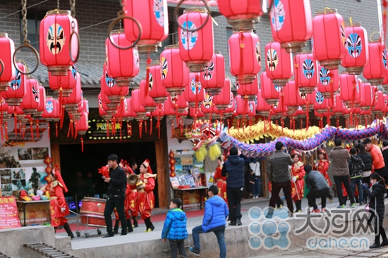 魅力泰山村：争当美丽乡村建设排头兵