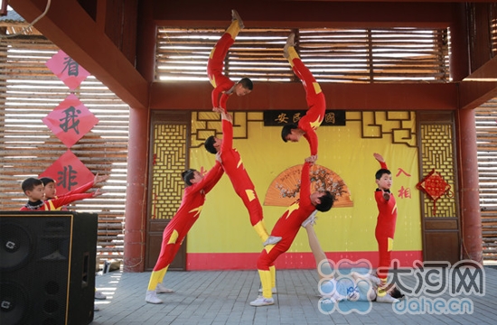 魅力泰山村：争当美丽乡村建设排头兵