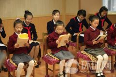 平壤札记|太阳节前日，在万景台少年宫偶遇大批同胞
