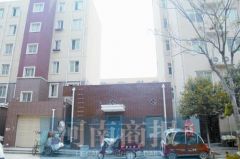 郑州紫东河小区空地建开闭所 系违建却迟迟不拆