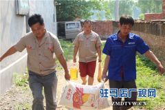 河南鑫芳农业党支部全国助残日看望慰问合作社残疾人