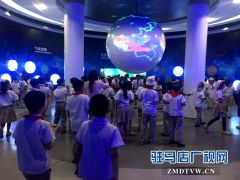 课堂搬进气象科普馆 零距离了解气象奥秘