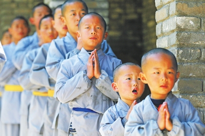 习武、禅修、学文化 登封习武娃萌萌哒