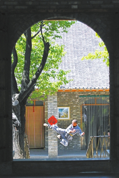 习武、禅修、学文化 登封习武娃萌萌哒