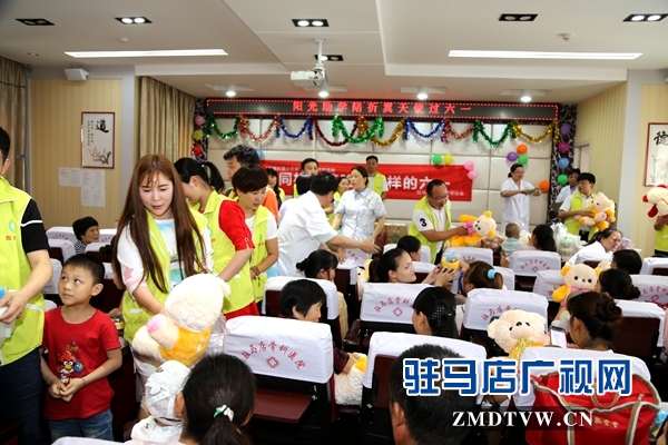 阳光助学为脑瘫儿童送去关爱