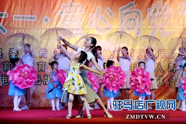 02情景剧《妈妈老师、老师妈妈》.JPG