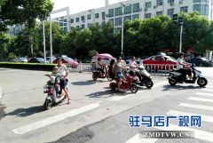 停止线失效 非机动车越线停车频发