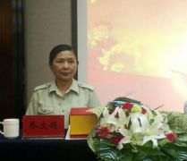 22年没为自己买过一件新衣，她却在全军战士心中“最美”！