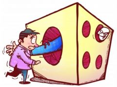 男子被“老乡”设局骗赌 千万富翁变成穷光蛋