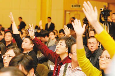 驻马店教体局有关负责人就学校招生有关情况答记者问