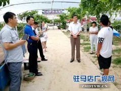 上蔡县委副书记、县长李卫明到百尺乡调研产业扶贫项目推进情况