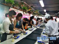 大拇指月饼：食尚中秋 带爱回家