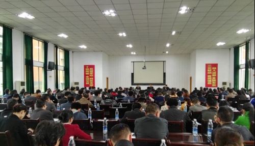 付自成：全力做好脱贫攻坚5个专项方案落实工作