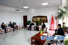 史爱民会见“十九大”代表曹亚玲