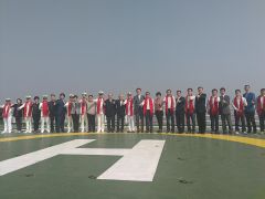 极地科考牵手安利十五载 再启新征程在“雪龙”船举办
