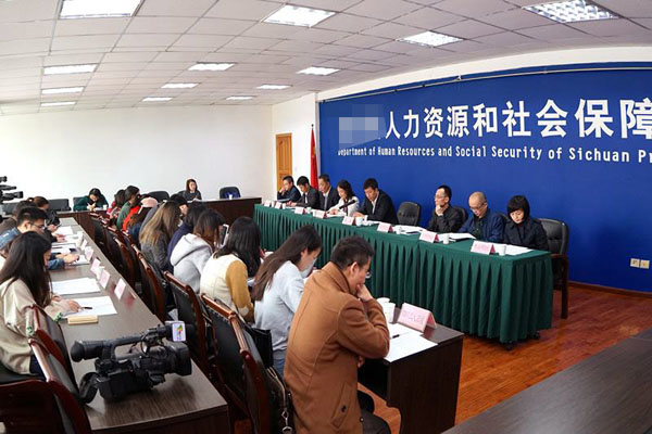 栗明伦实地调研就业促进工作开展情况