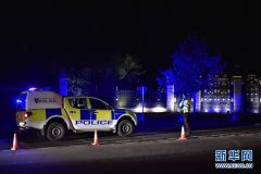 英国发生小型飞机与直升机相撞事故 造成４人死亡