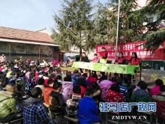 “亲情屋”圆了留守儿童与父母“见面”梦