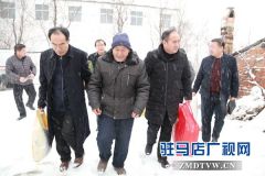 扶贫要精准 史爱民冒雪看望困难户