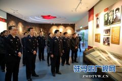 驻马店市公安局党委在竹沟重温入党誓词