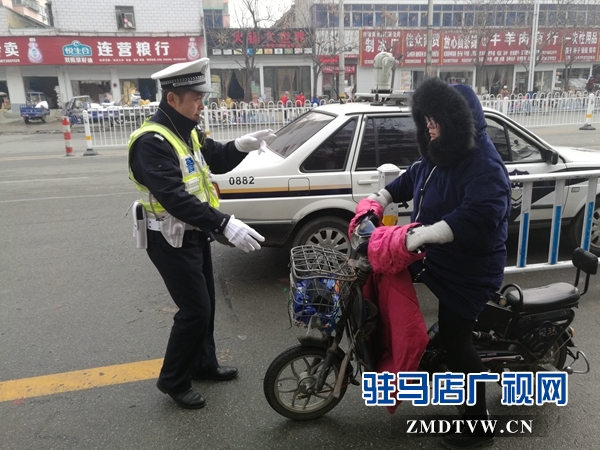 疏导交通2.jpg