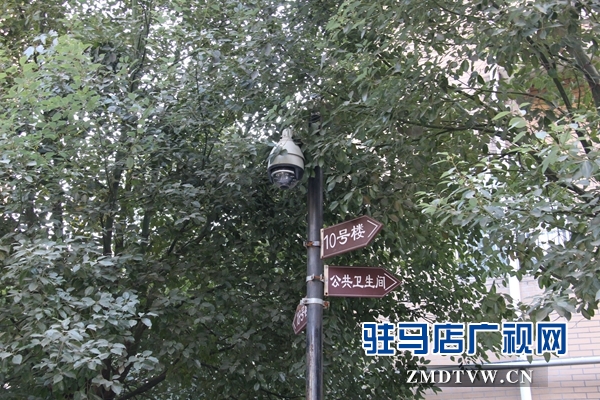 被遮挡的小区摄像头.JPG