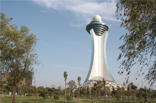 鹤壁考察团来驻马店市考察百城建设提质工程