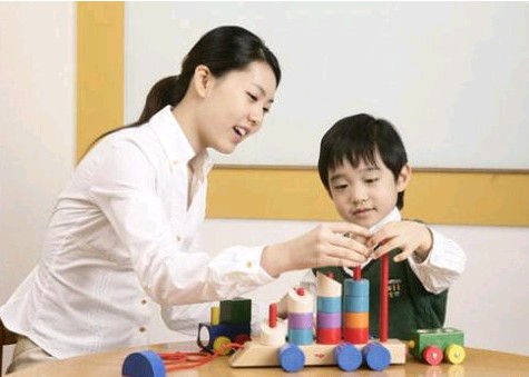 驻马店市慧层幼教集团：用专业赢得尊重 用奋斗赢得幸福