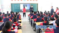 泌阳县国税局“青少年税法学堂”进课堂