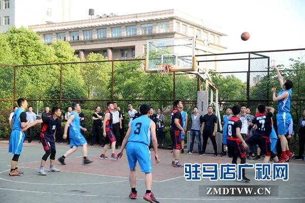 远处跳投.JPG