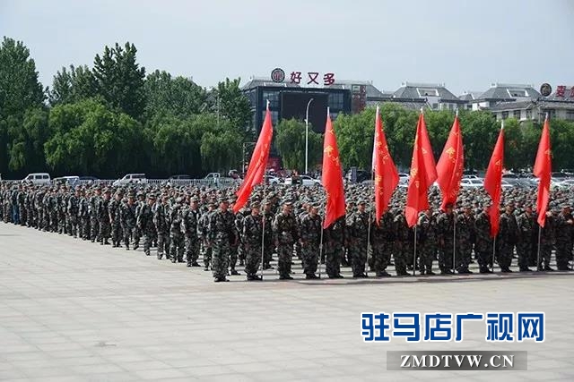12上蔡县召开2018年民兵组织整顿拉动集结点验大会.jpg