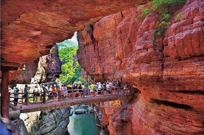 迎接“中国旅游日” 河南部分景区掀优惠潮  有的半价有的免费
