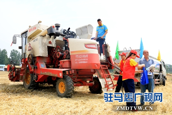 中石油驻马店分公司降低油价助力“三夏”