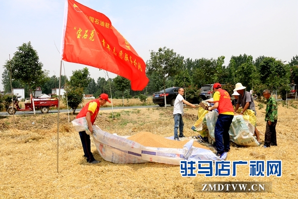 中石油驻马店分公司降低油价助力“三夏”