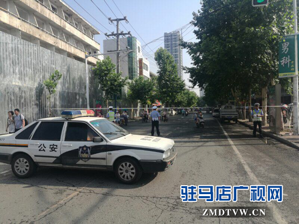 驻马店警方全力护航 保障高考顺利进行
